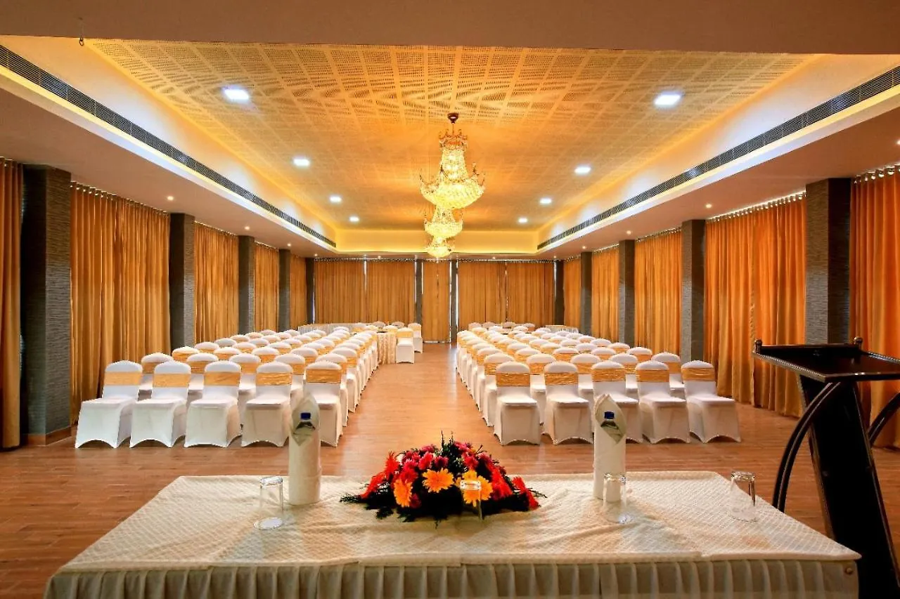 Hotel Raas Residency Kochi