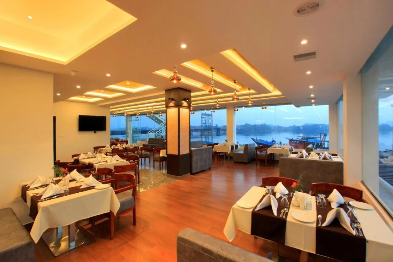 Raas Residency Otel Kochi